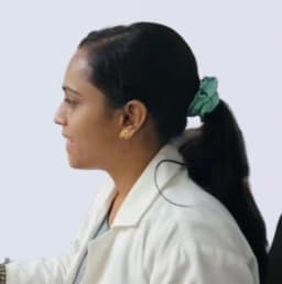 DR POOJA WALI